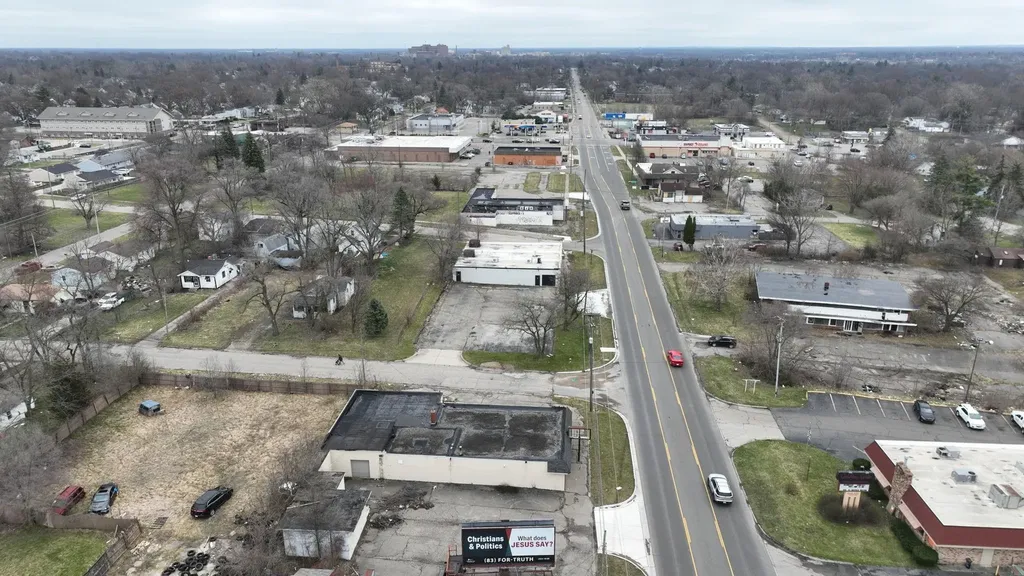 3026 Flushing Road Flint City MI 48504