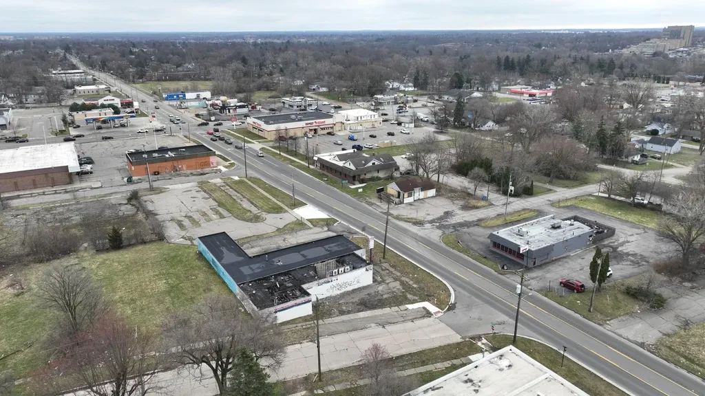 3026 Flushing Road Flint City MI 48504