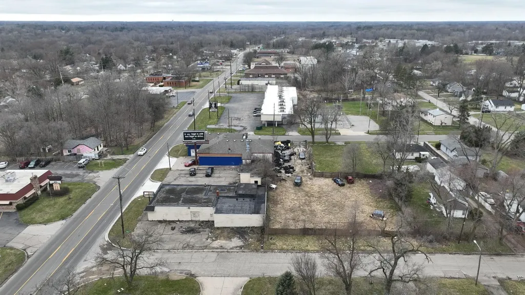 3026 Flushing Road Flint City MI 48504