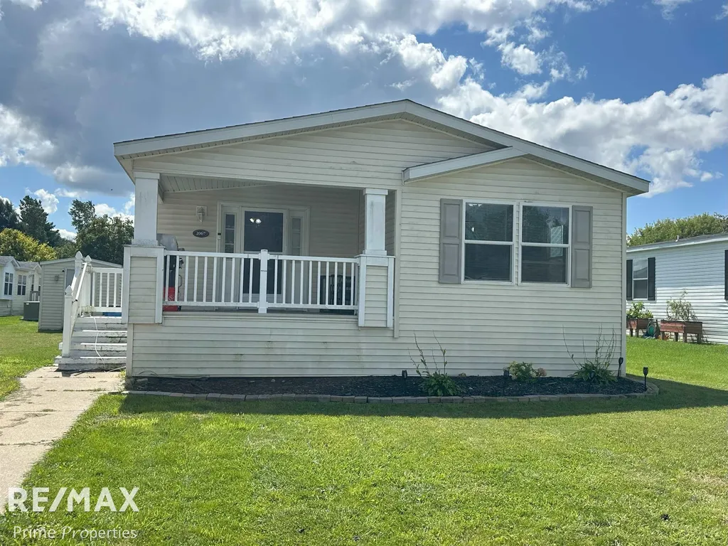 2067 Spruce Way Vienna Charter Township MI 48420