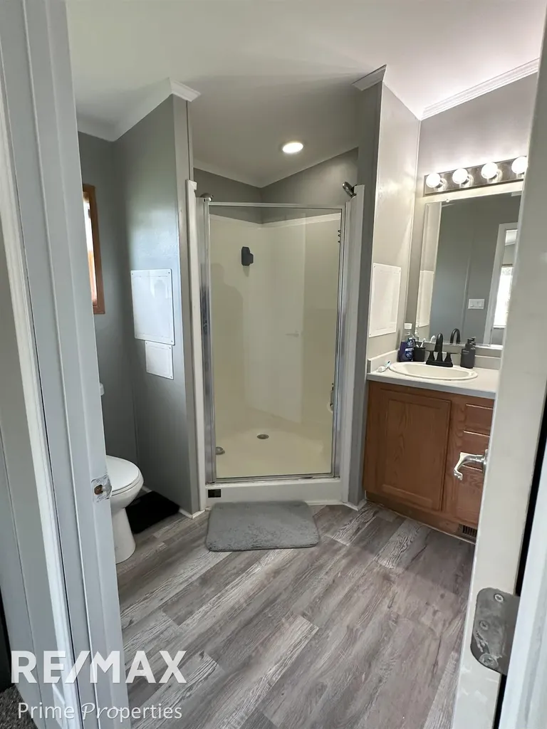 2067 Spruce Way Vienna Charter Township MI 48420