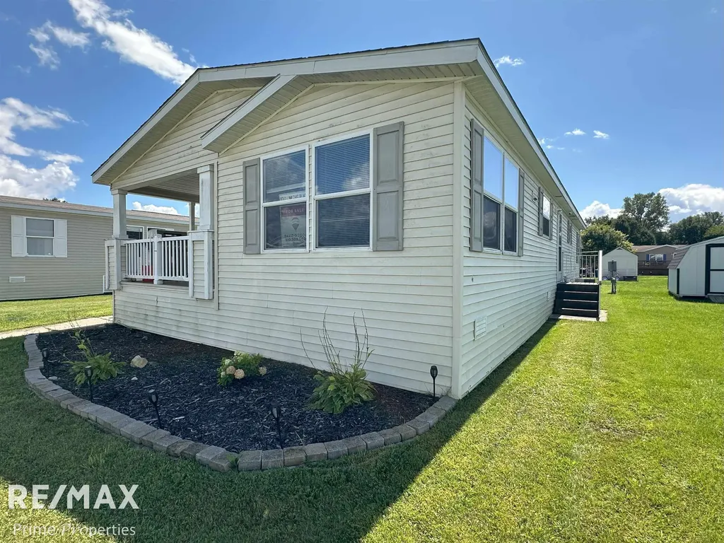 2067 Spruce Way Vienna Charter Township MI 48420