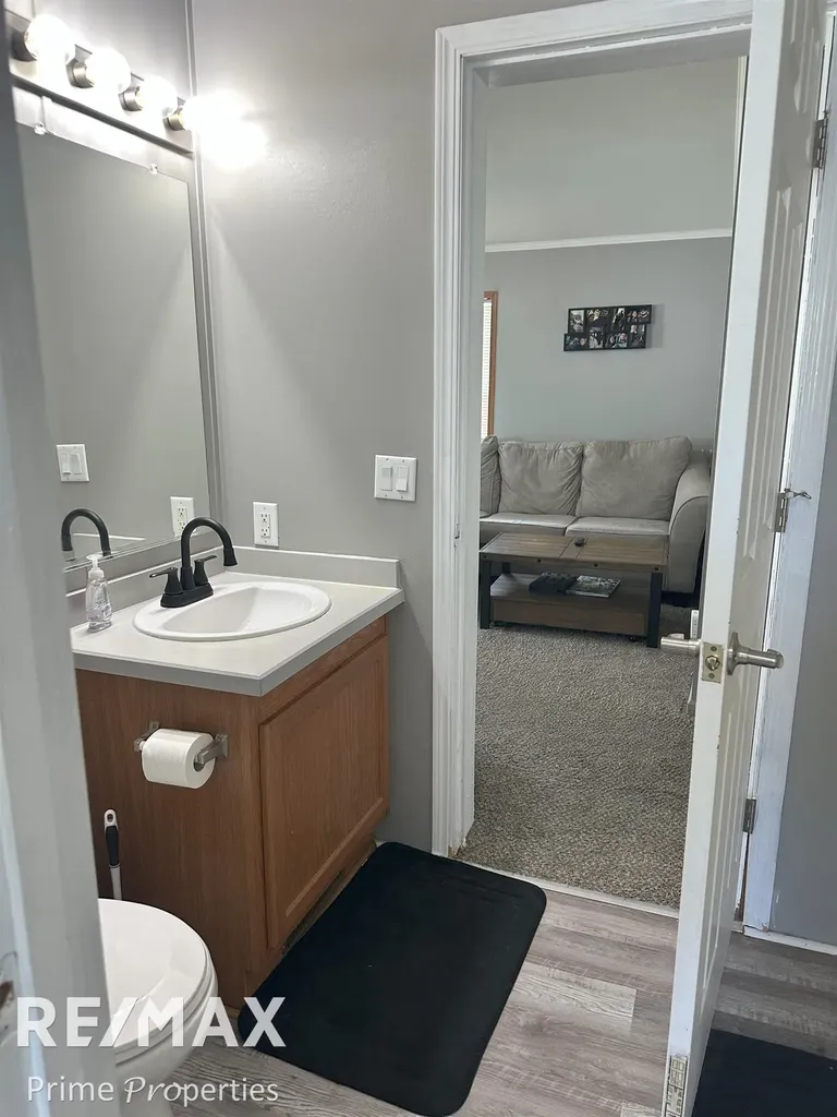 2067 Spruce Way Vienna Charter Township MI 48420