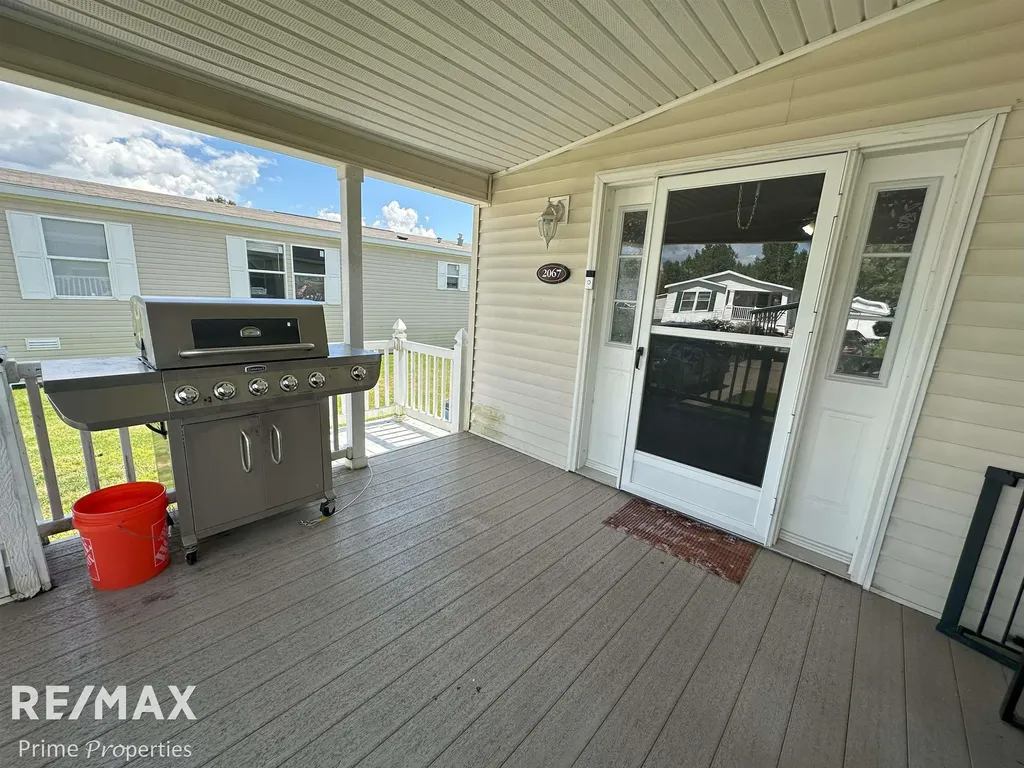 2067 Spruce Way Vienna Charter Township MI 48420