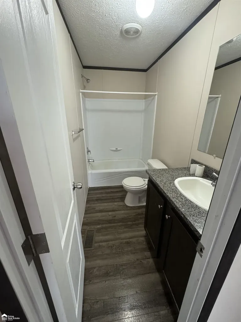 2076 Aspen Lane Vienna Charter Township MI 48420