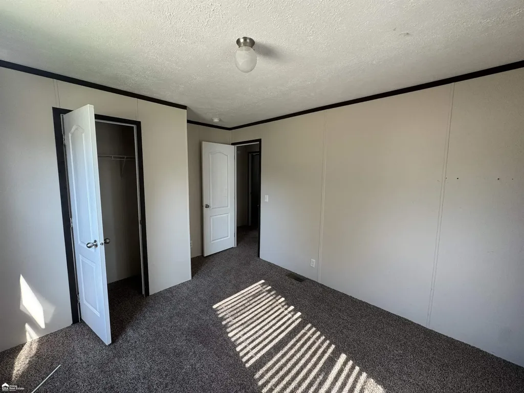 2076 Aspen Lane Vienna Charter Township MI 48420