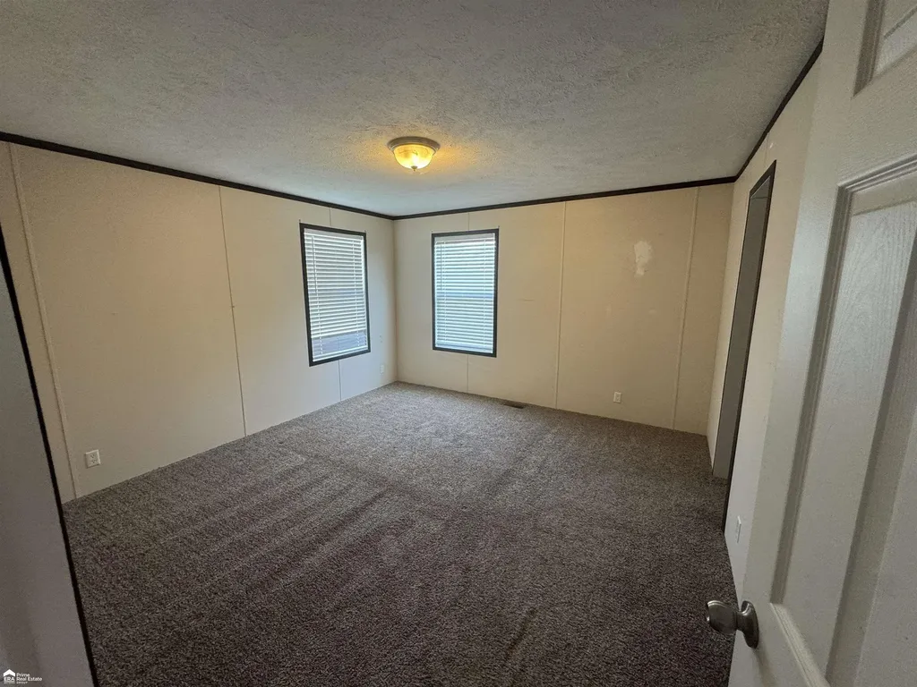 2076 Aspen Lane Vienna Charter Township MI 48420