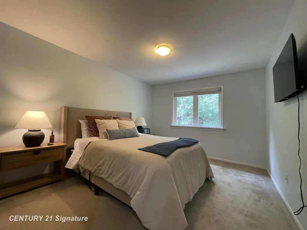3946 Sherwood Forest Drive East Bay Township MI 49686