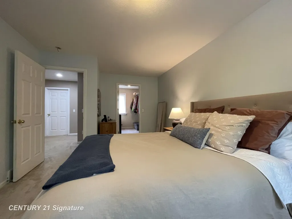 3946 Sherwood Forest Drive East Bay Township MI 49686