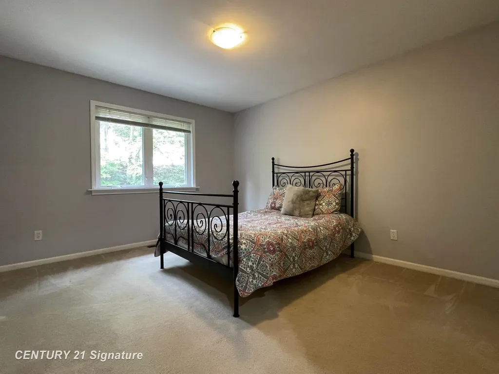 3946 Sherwood Forest Drive East Bay Township MI 49686