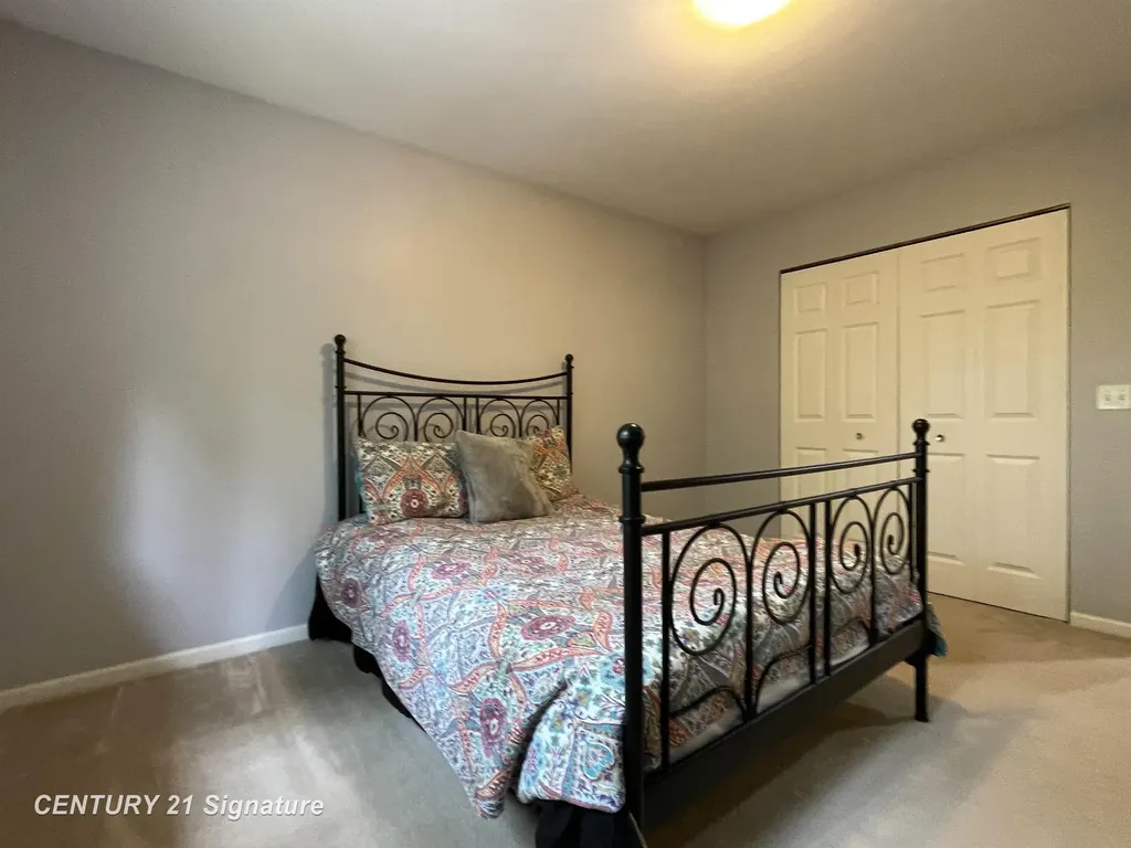 3946 Sherwood Forest Drive East Bay Township MI 49686