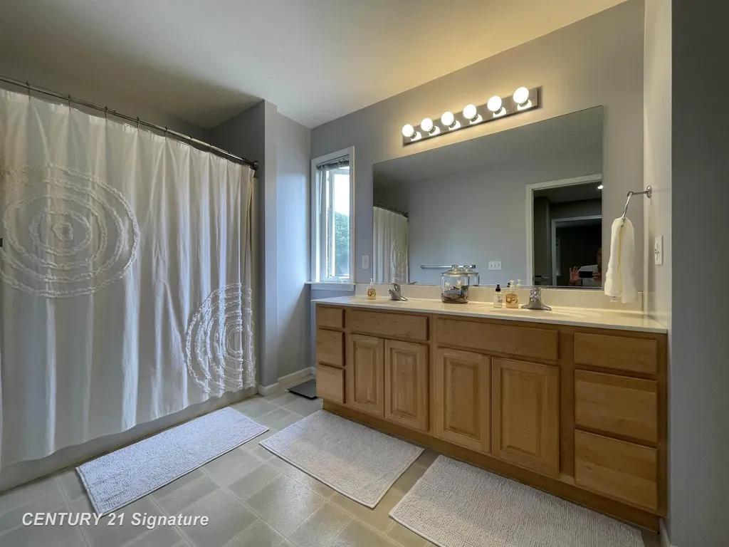 3946 Sherwood Forest Drive East Bay Township MI 49686