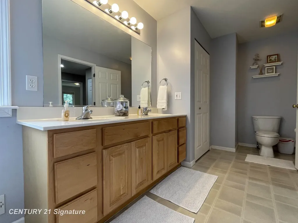 3946 Sherwood Forest Drive East Bay Township MI 49686
