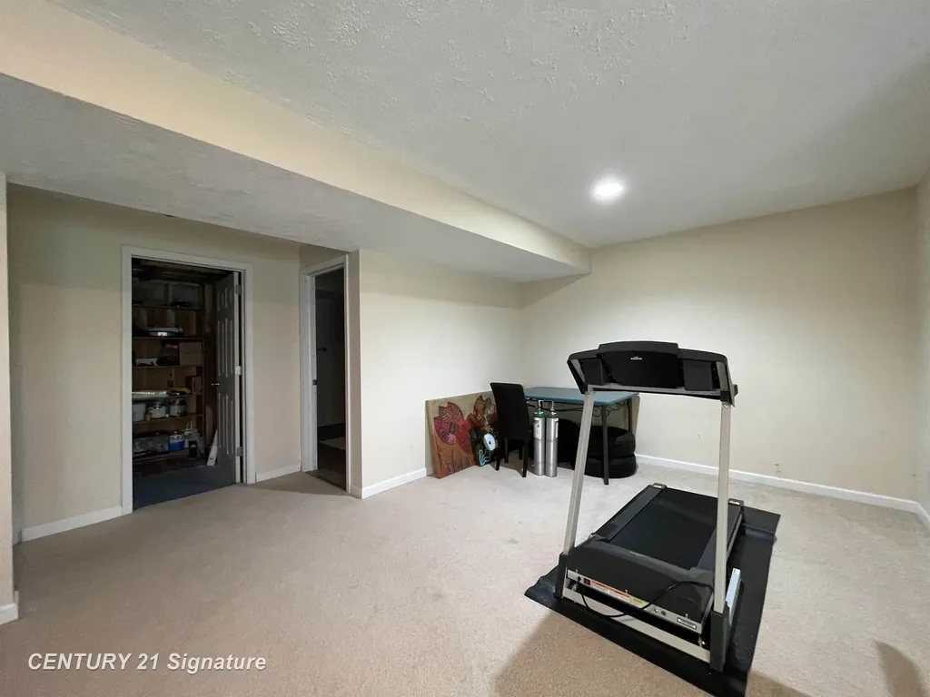 3946 Sherwood Forest Drive East Bay Township MI 49686
