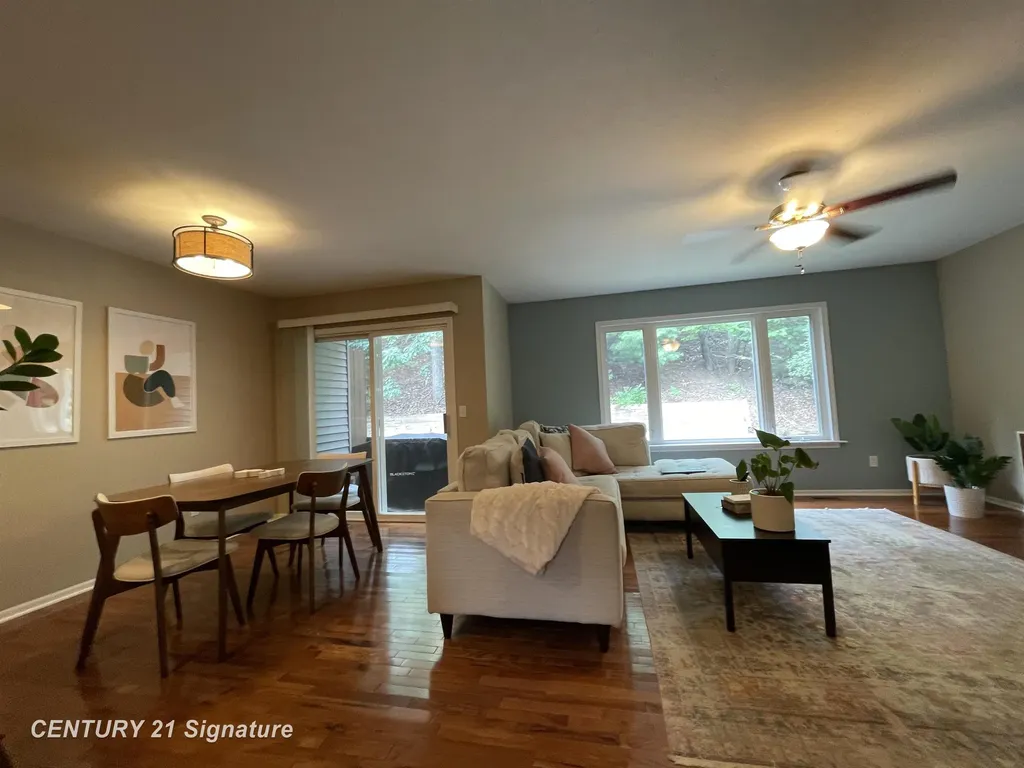 3946 Sherwood Forest Drive East Bay Township MI 49686