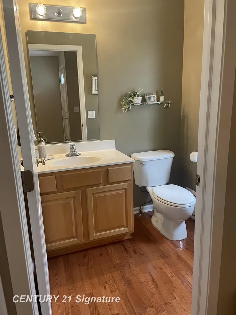 3946 Sherwood Forest Drive East Bay Township MI 49686