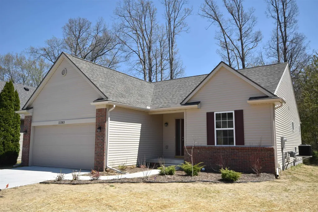 11461 Hidden Oaks Drive Vienna Charter Township MI 48420