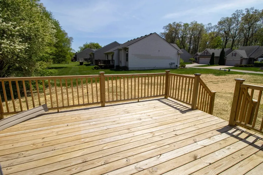 11461 Hidden Oaks Drive Vienna Charter Township MI 48420