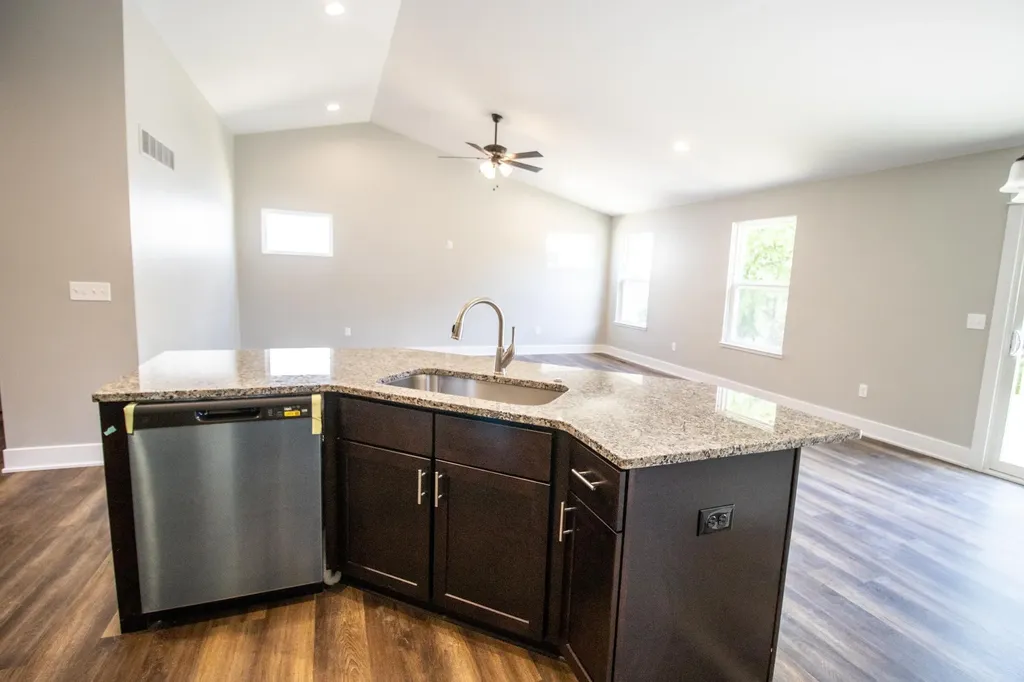 11461 Hidden Oaks Drive Vienna Charter Township MI 48420