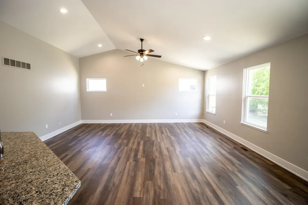 11461 Hidden Oaks Drive Vienna Charter Township MI 48420
