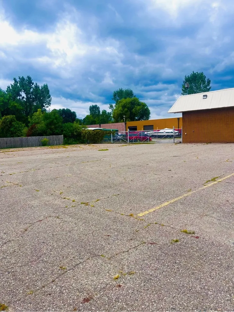 3497 W Pasadena Avenue Flint Charter Township MI 48504