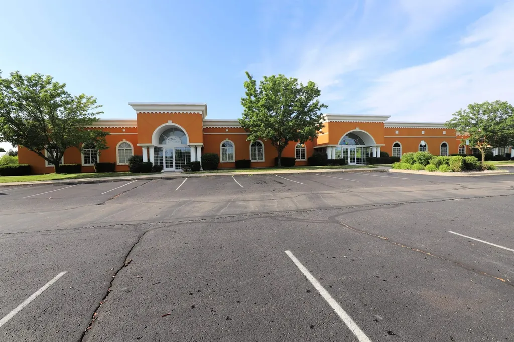 1055 Charter Drive Flint Charter Township MI 48532