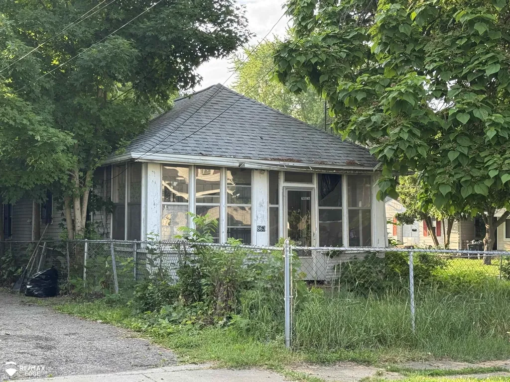 863 Tacken Street Flint City MI 48532