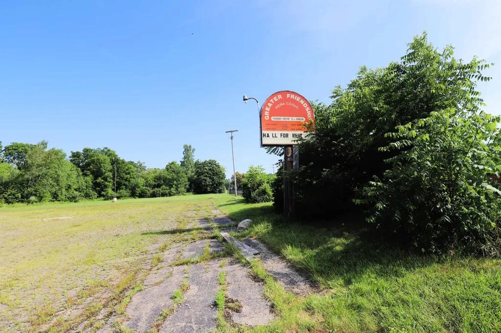5165 Detroit Street Mt. Morris Township MI 48505