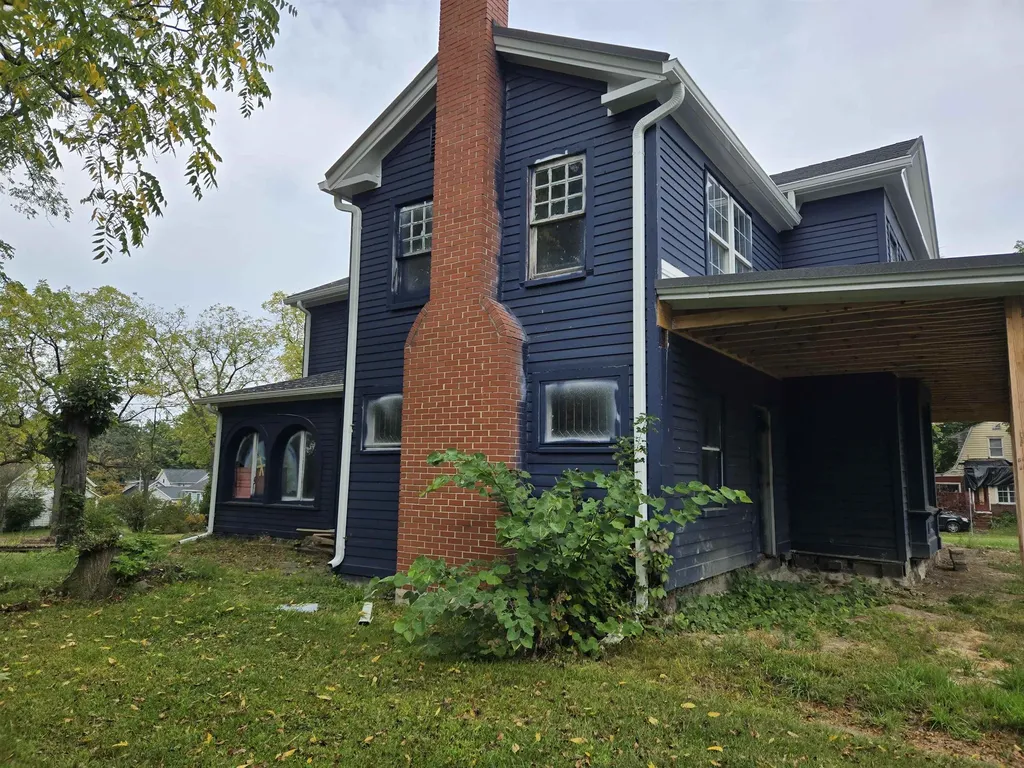 339 N Main Street Lapeer City MI 48446