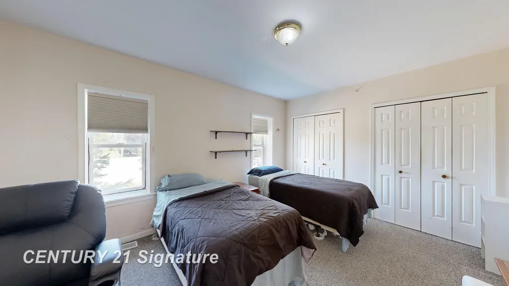 3902 Cuthbertson Street Flint City MI 48507