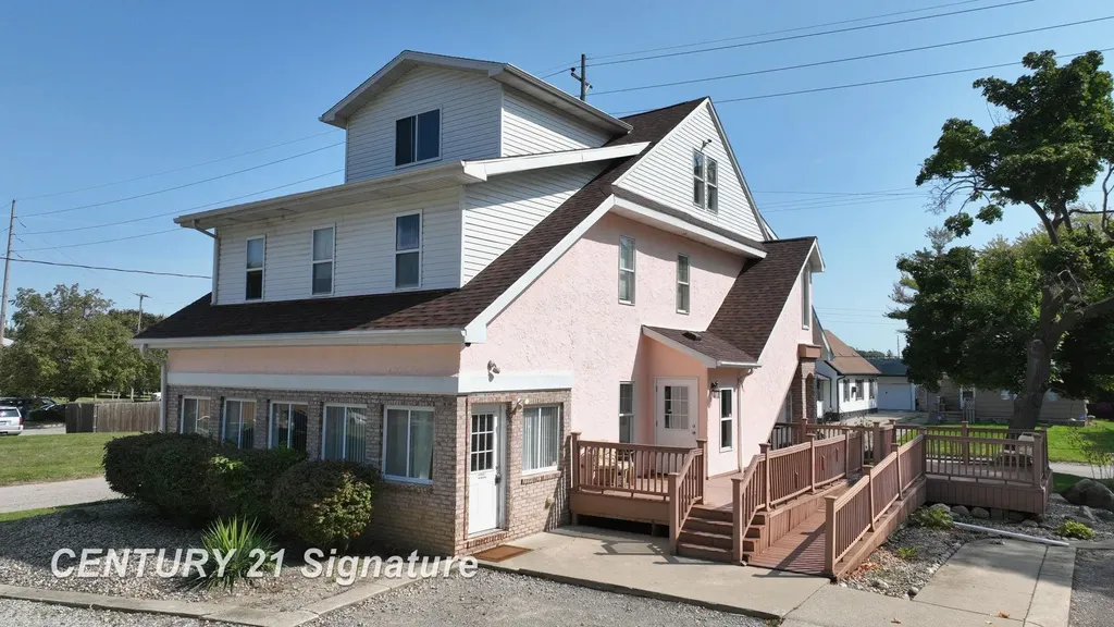 3902 Cuthbertson Street Flint City MI 48507