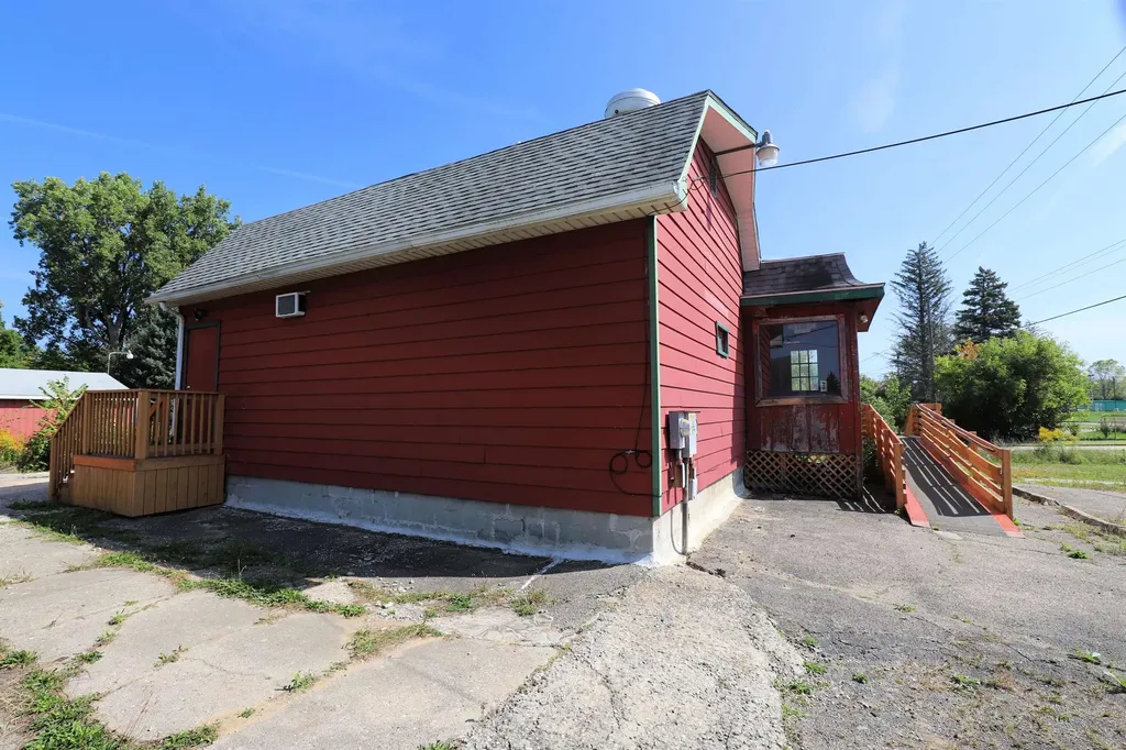 2246 W Coldwater Road Mt. Morris Township MI 48505