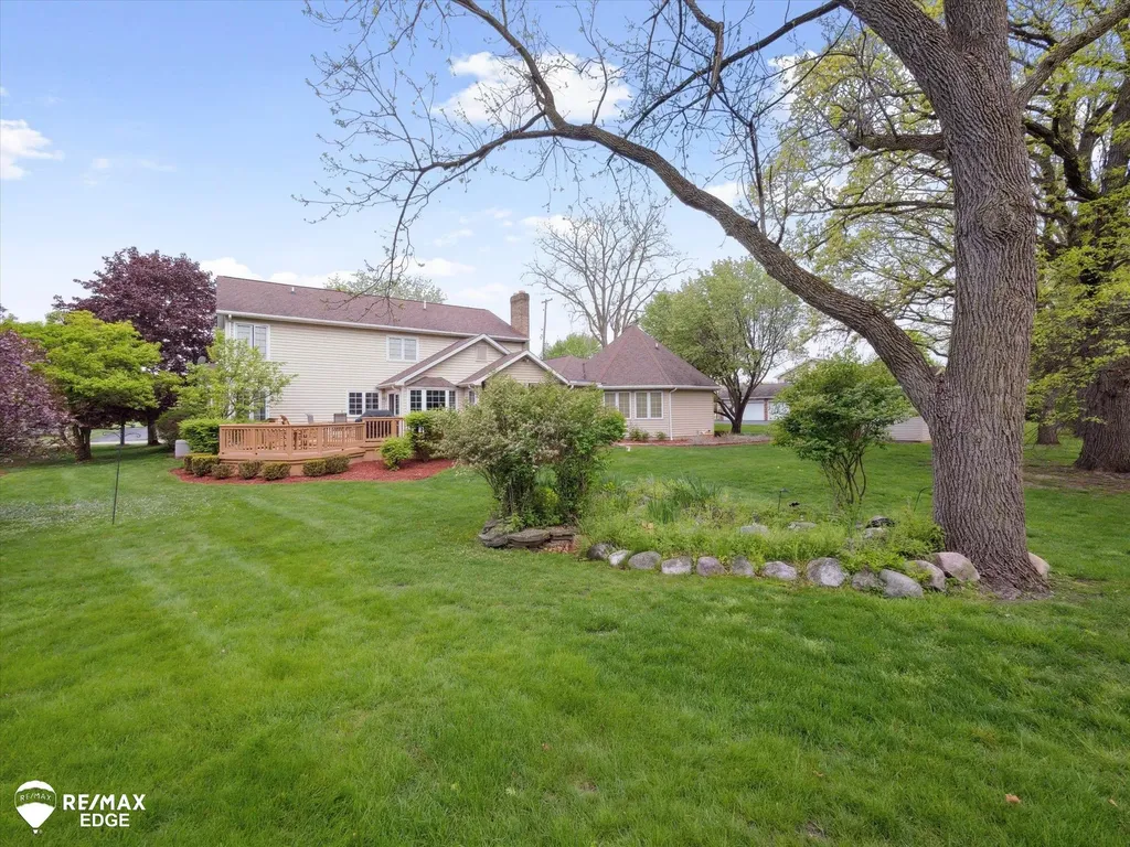 9705 Burning Tree Drive Grand Blanc Charter Township MI 48439