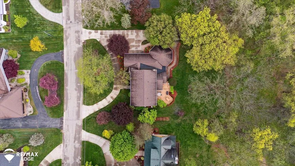 9705 Burning Tree Drive Grand Blanc Charter Township MI 48439