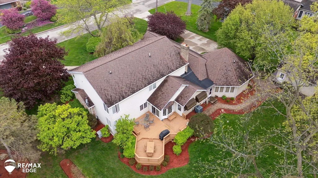 9705 Burning Tree Drive Grand Blanc Charter Township MI 48439