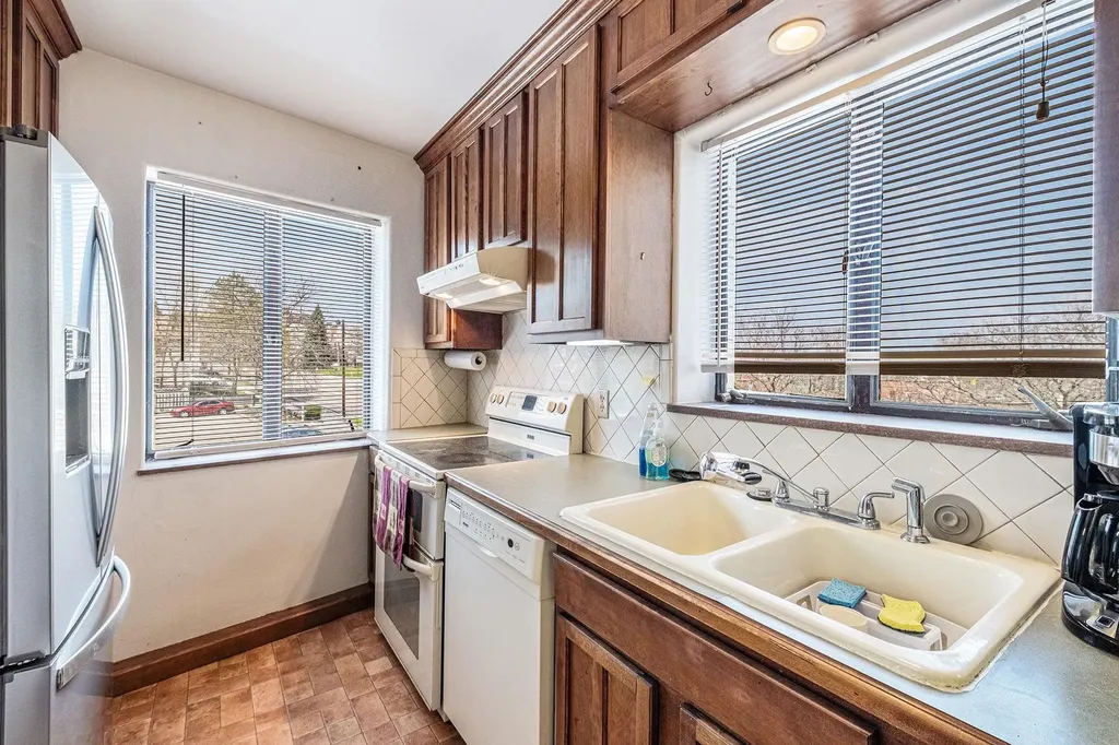 915 E Court #206 Street Flint City MI 48503