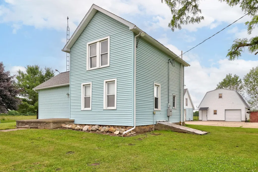 8075 Caine Road Millington Township MI 48746