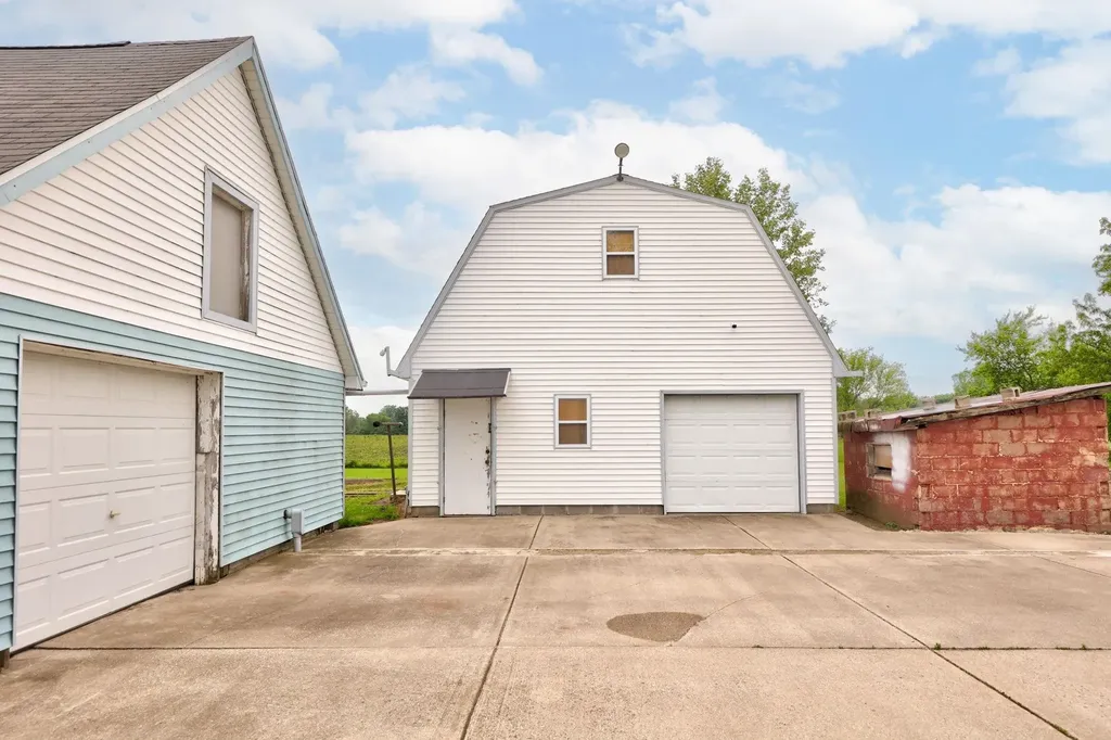 8075 Caine Road Millington Township MI 48746