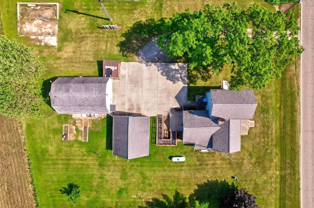 8075 Caine Road Millington Township MI 48746