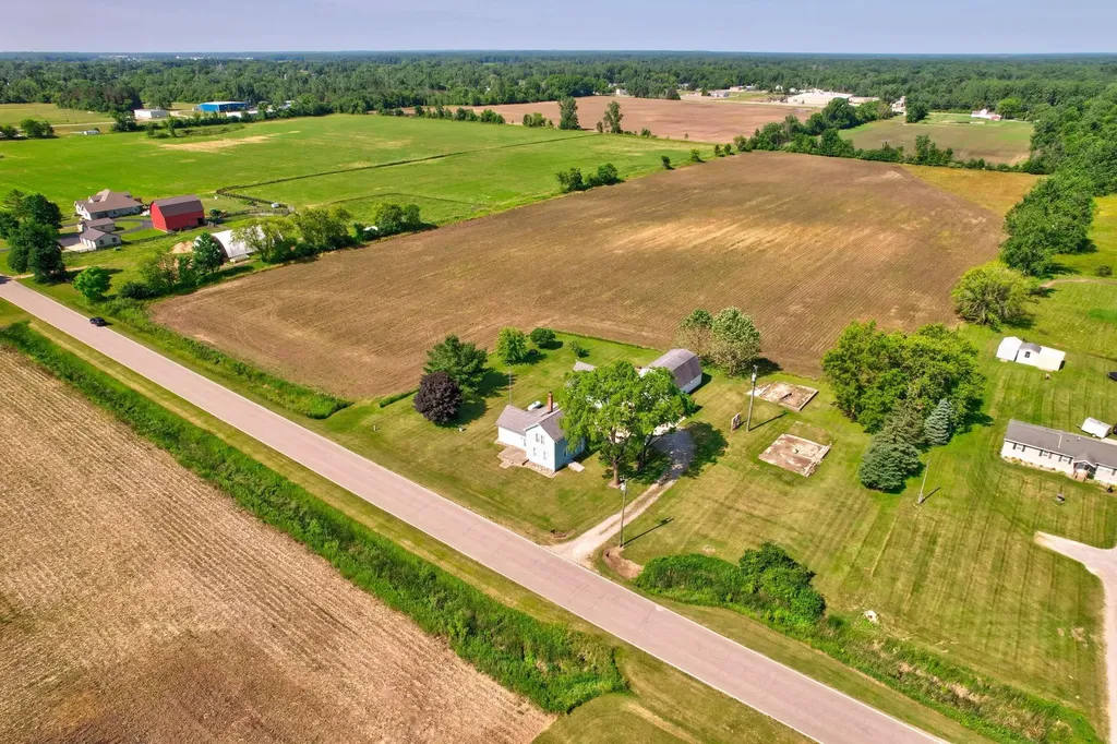 8075 Caine Road Millington Township MI 48746