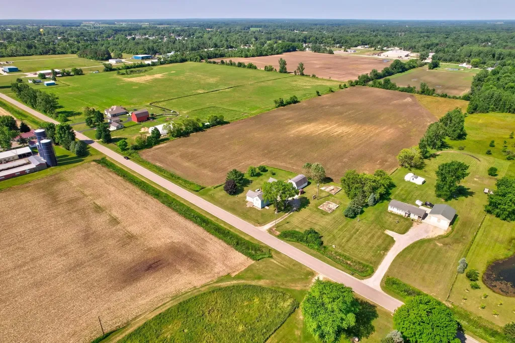 8075 Caine Road Millington Township MI 48746