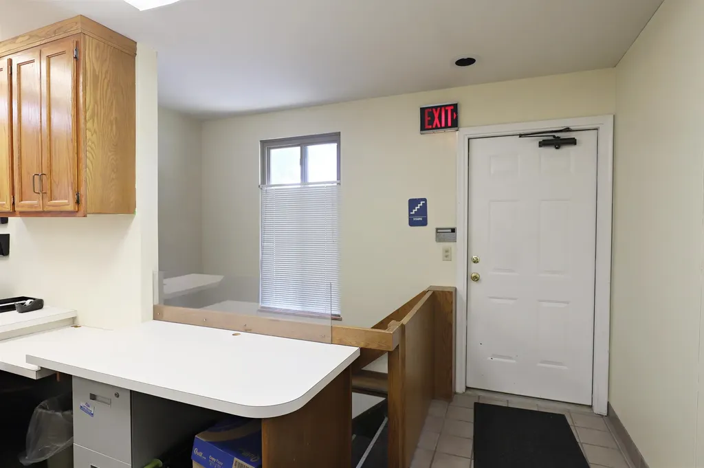 1134 S Linden Road Flint Charter Township MI 48532
