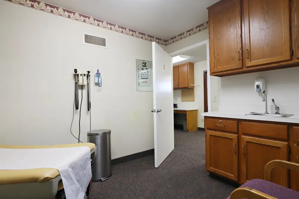 1134 S Linden Road Flint Charter Township MI 48532