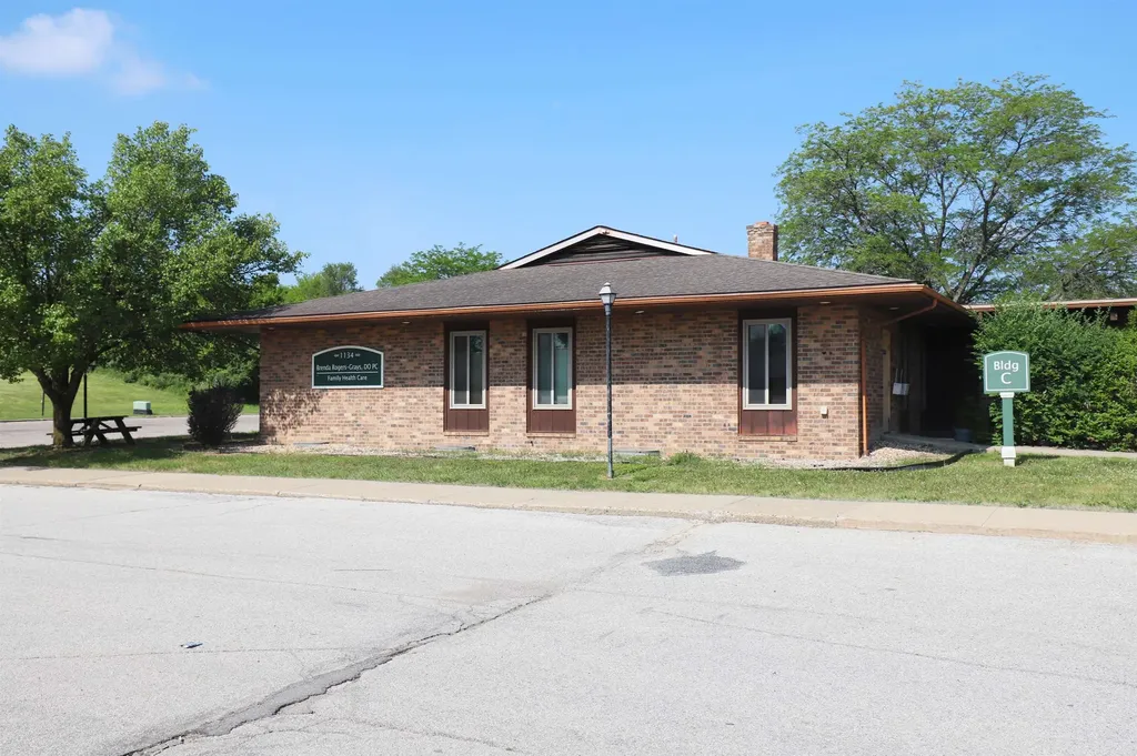 1134 S Linden Road Flint Charter Township MI 48532