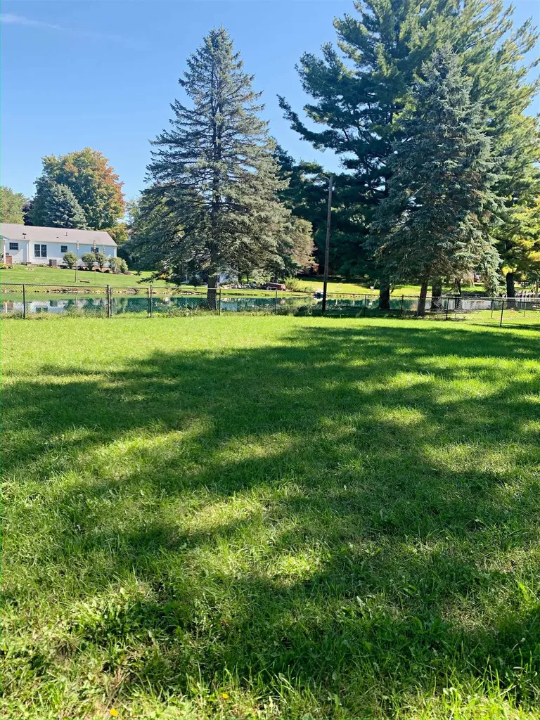 8520 Appleblossom Lane Flushing Charter Township MI 48433