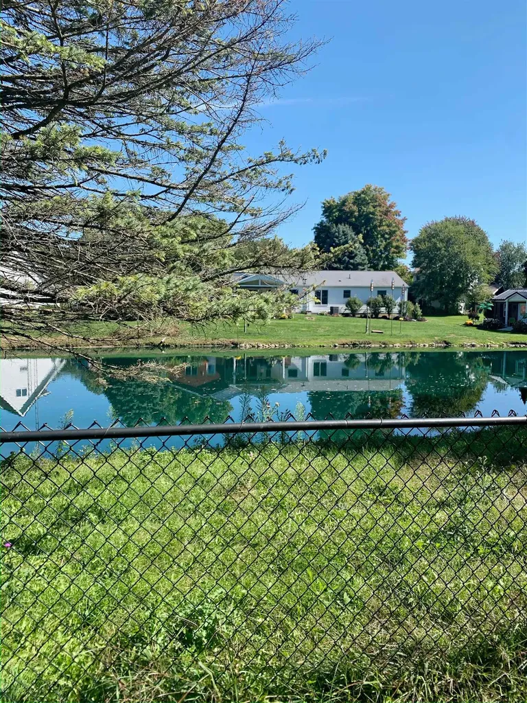 8520 Appleblossom Lane Flushing Charter Township MI 48433