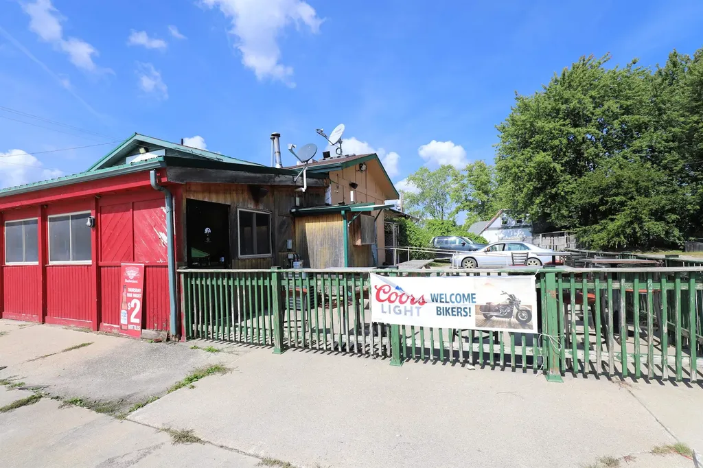 13508 N Saginaw Road Vienna Charter Township MI 48420