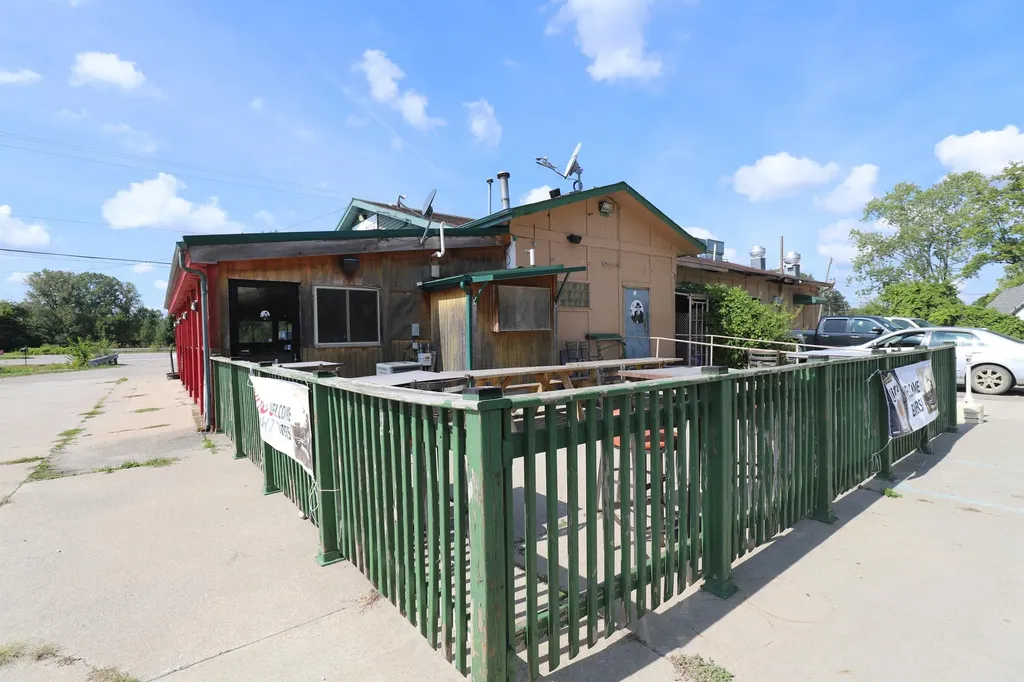 13508 N Saginaw Road Vienna Charter Township MI 48420