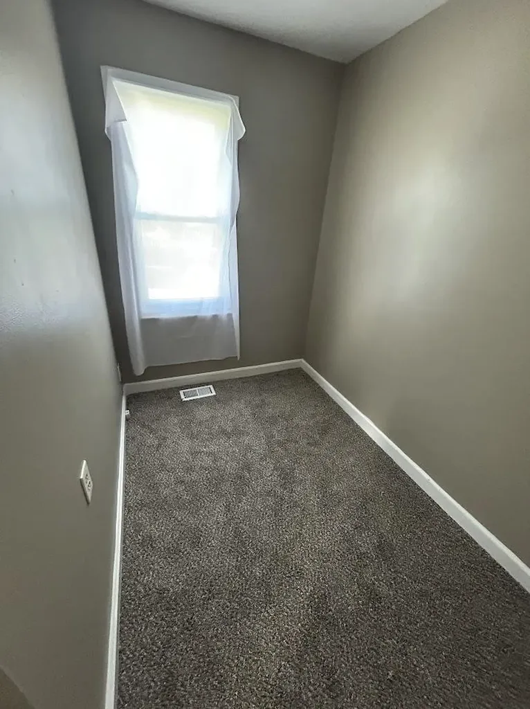 1453 Carman Street Burton City MI 48529