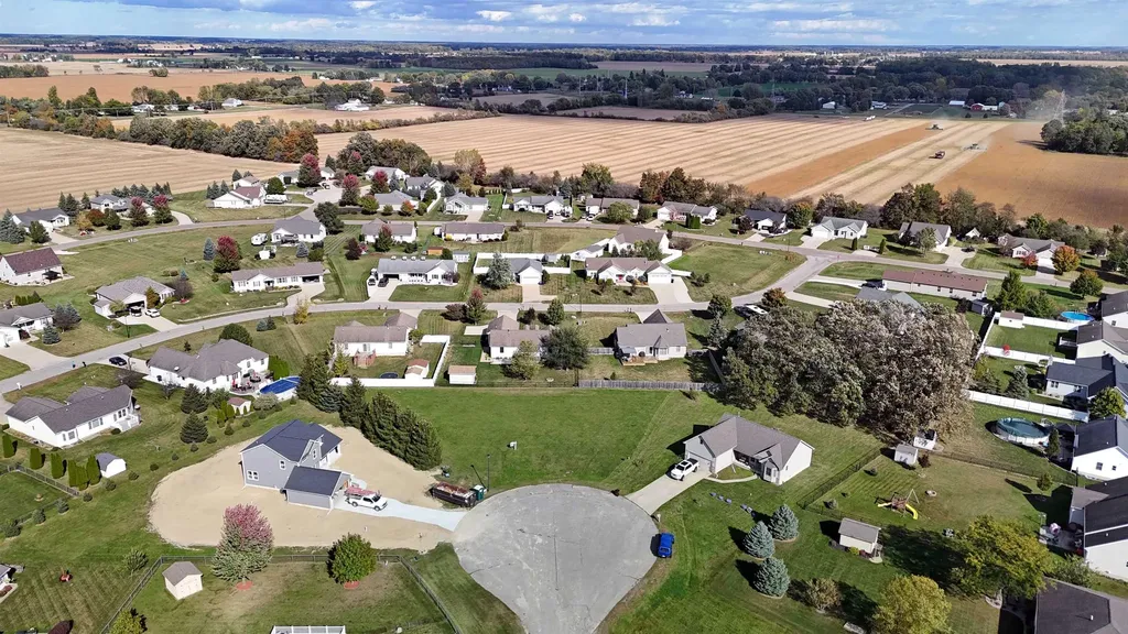 1845 Fawn Circle Owosso Charter Township MI 48867